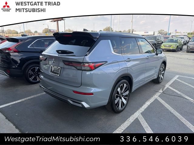 New 2026 Mitsubishi Outlander SEL FWD image 8