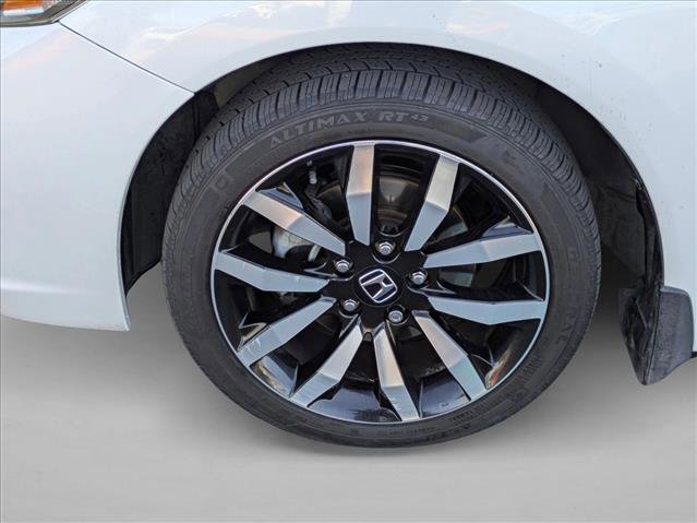 Used 2015 Honda Civic EX-L image 23