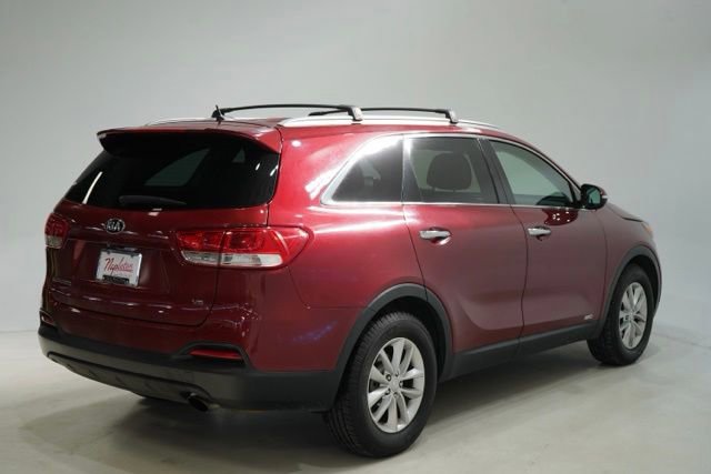 Used 2016 Kia Sorento LX image 8