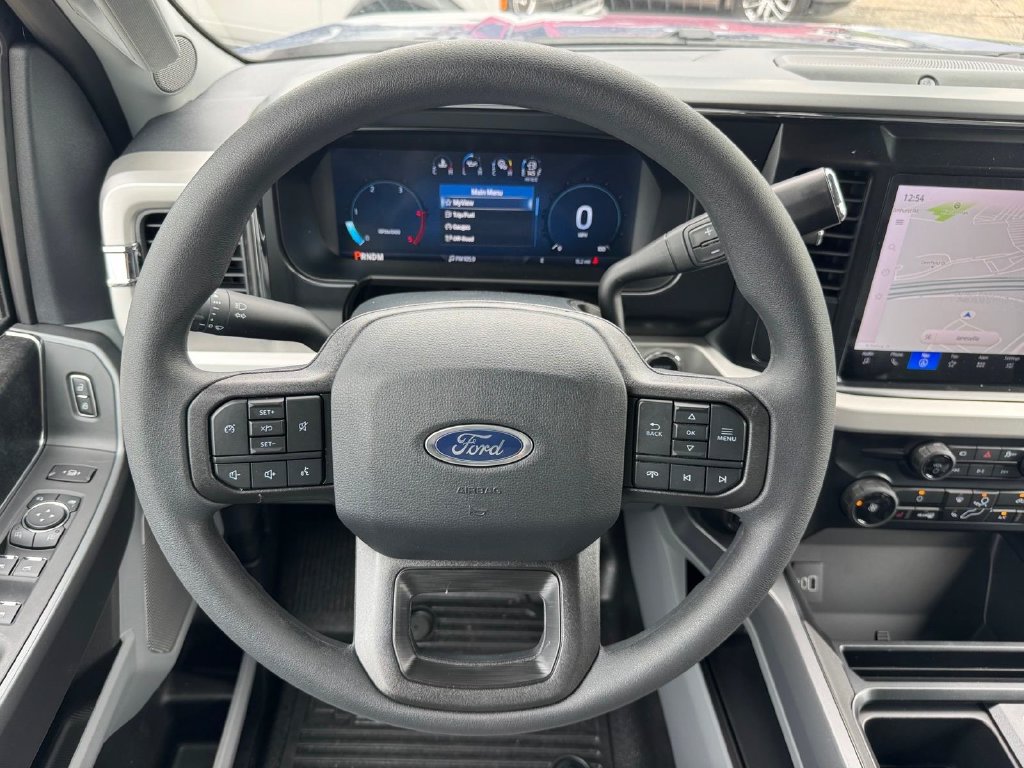 New 2026 Ford F350 XLT w/ XLT Premium Package AWD/4WD image 9