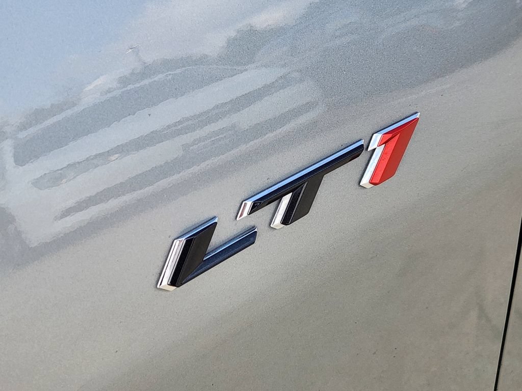 Used 2023 Chevrolet Camaro LT w/ Technology Package RWD image 13
