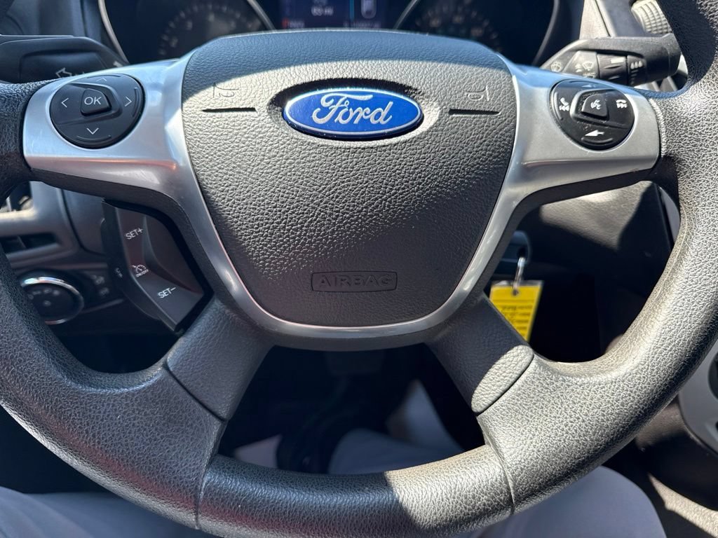 Used 2014 Ford Focus SE w/ SE Winter Package FWD image 11