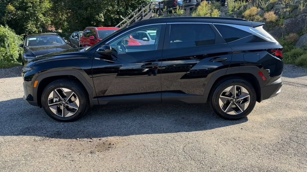 Certified 2026 Hyundai Tucson SEL Plus AWD/4WD image 2