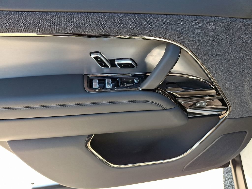 Used 2025 Land Rover Range Rover Sport Dynamic SE image 13