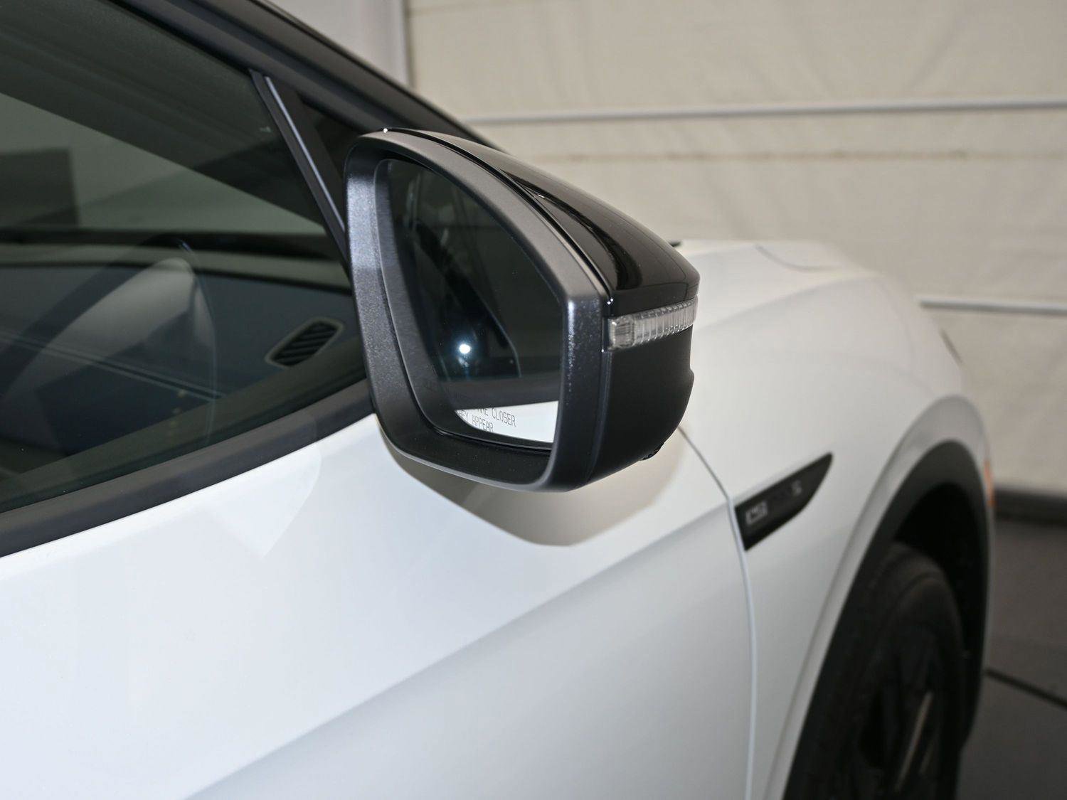 Used 2025 Volkswagen ID.4 Pro S Plus image 14