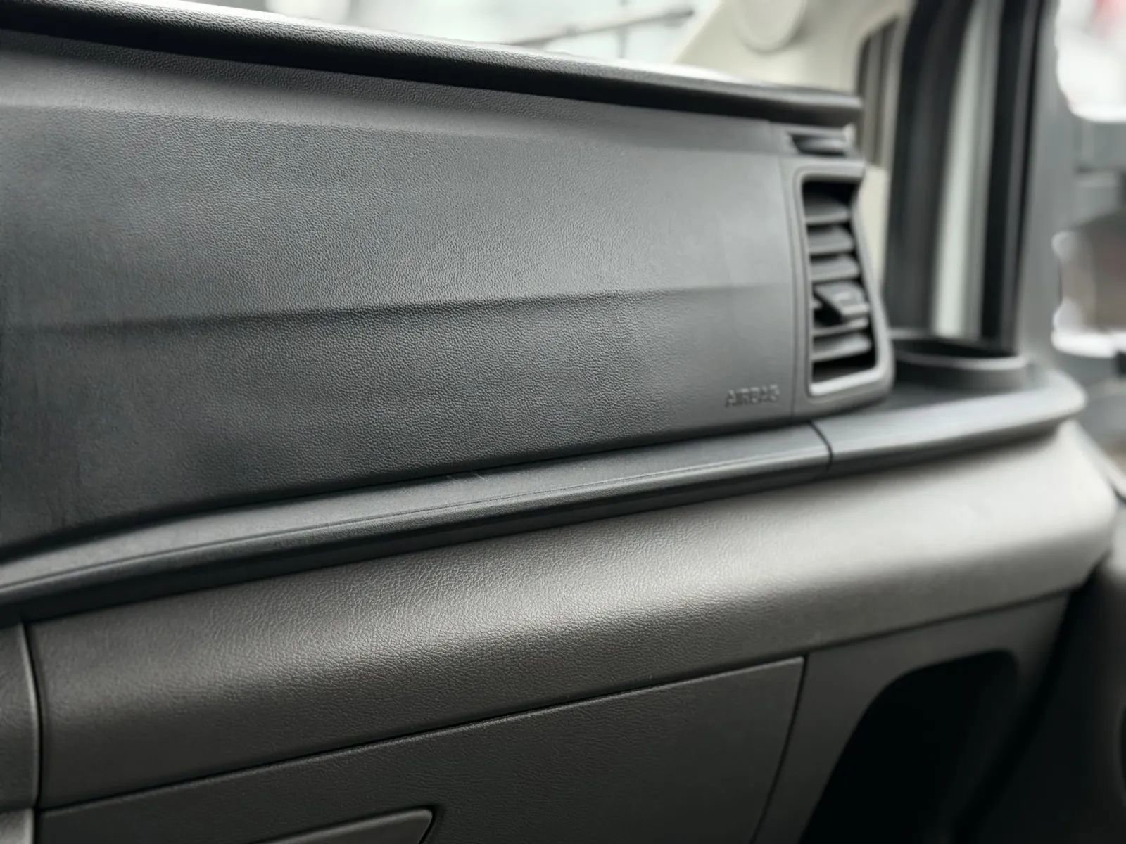 Used 2024 Ford Transit 350 XL image 40