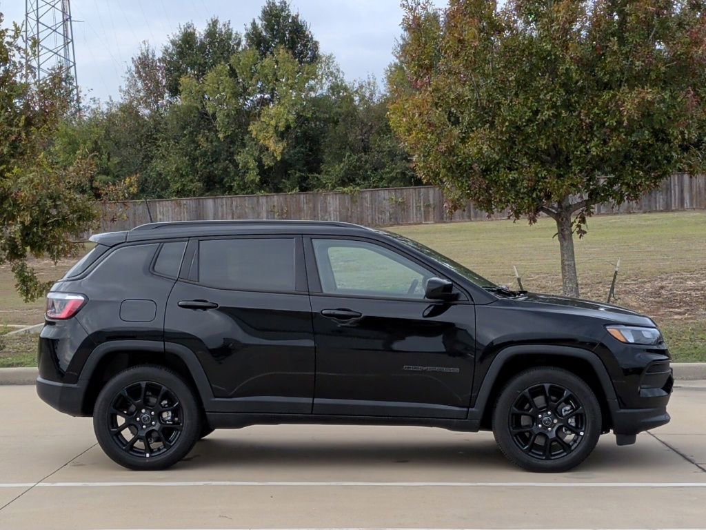 New 2026 Jeep Compass Latitude w/ Quick Order Package 29K AWD/4WD image 9
