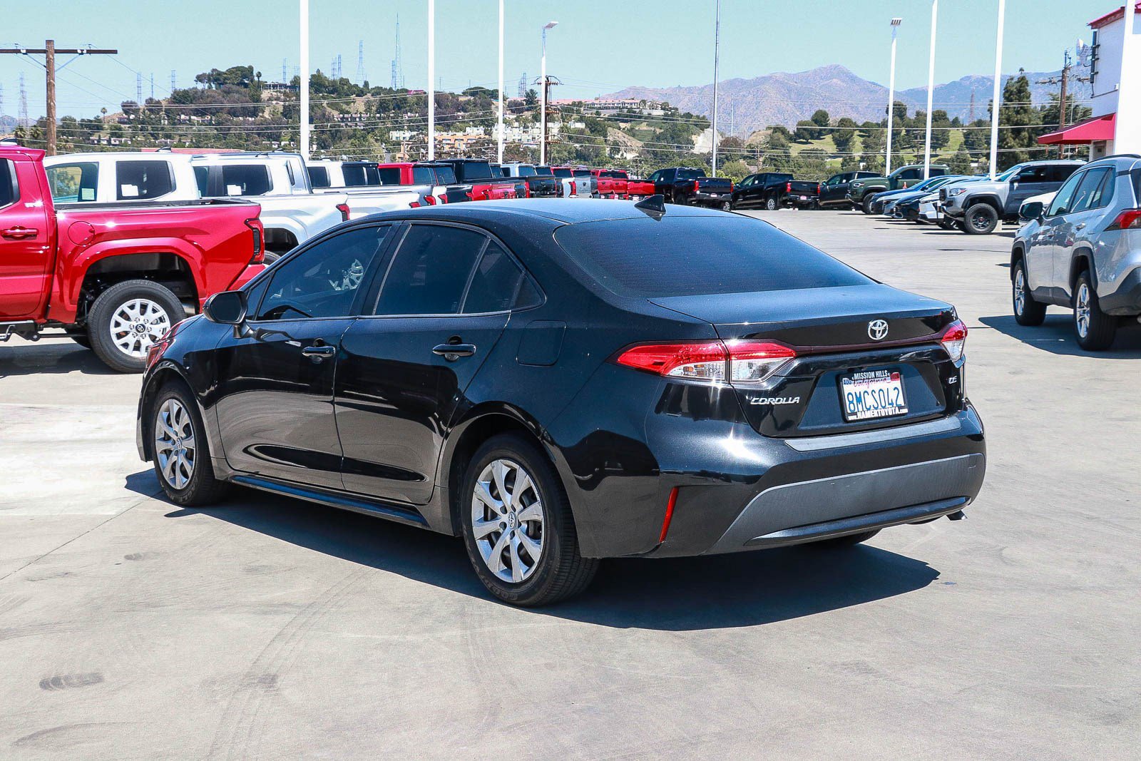 Certified 2020 Toyota Corolla LE FWD image 5