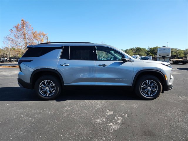 Used 2026 Chevrolet Traverse LT w/ Driver Confidence Package image 9