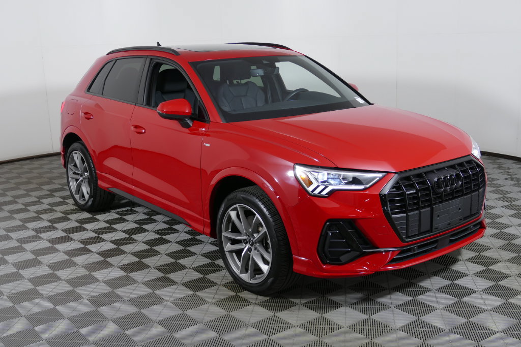 Used 2024 Audi Q3 2.0T Premium Plus AWD/4WD image 1