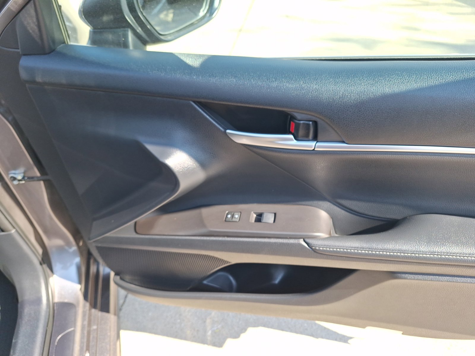 Used 2024 Toyota Camry XSE w/ Cold Weather Package FWD image 33