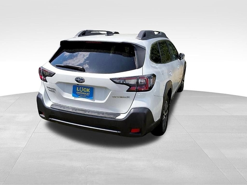 Used 2024 Subaru Outback Premium AWD/4WD image 11