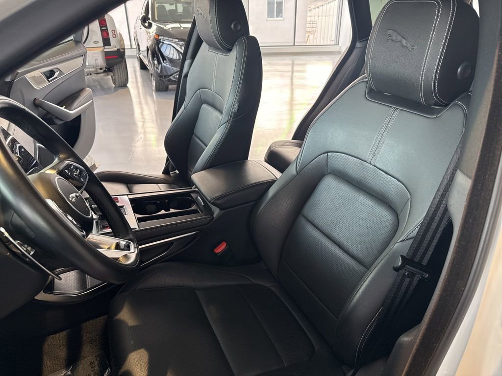 Used 2025 Jaguar F-PACE R-Dynamic S AWD/4WD image 2