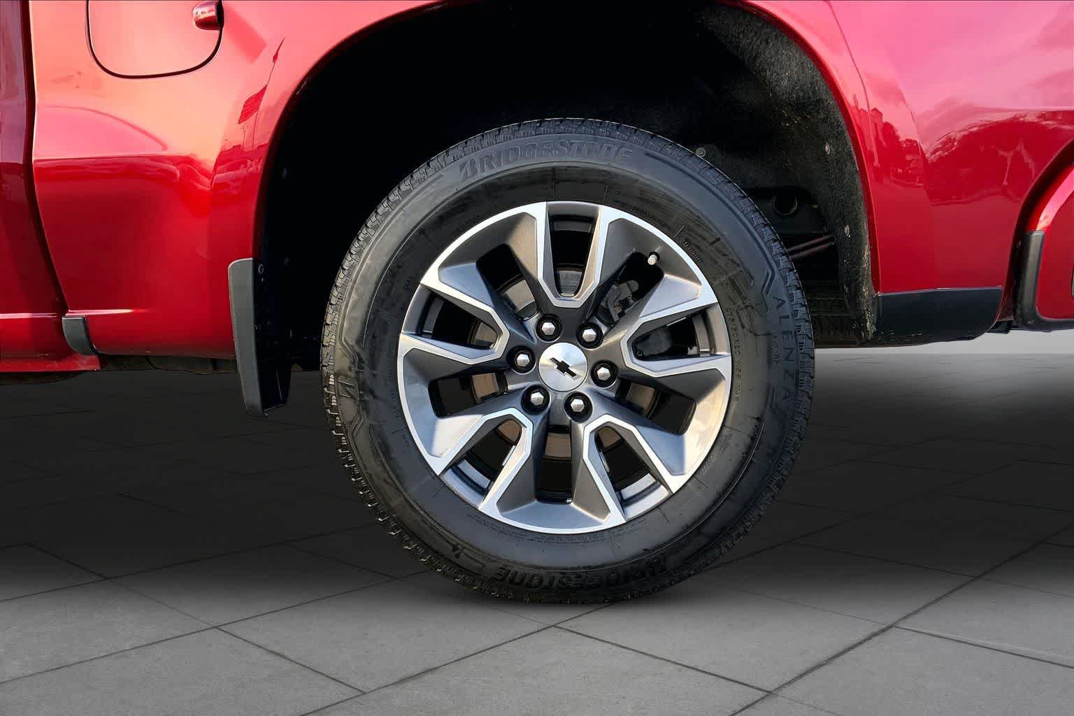 Used 2021 Chevrolet Silverado 1500 RST w/ Bed Protection Package RWD image 11