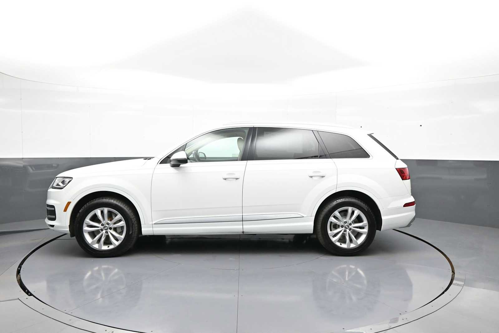 Used 2019 Audi Q7 3.0T Premium w/ Convenience Package AWD/4WD image 8