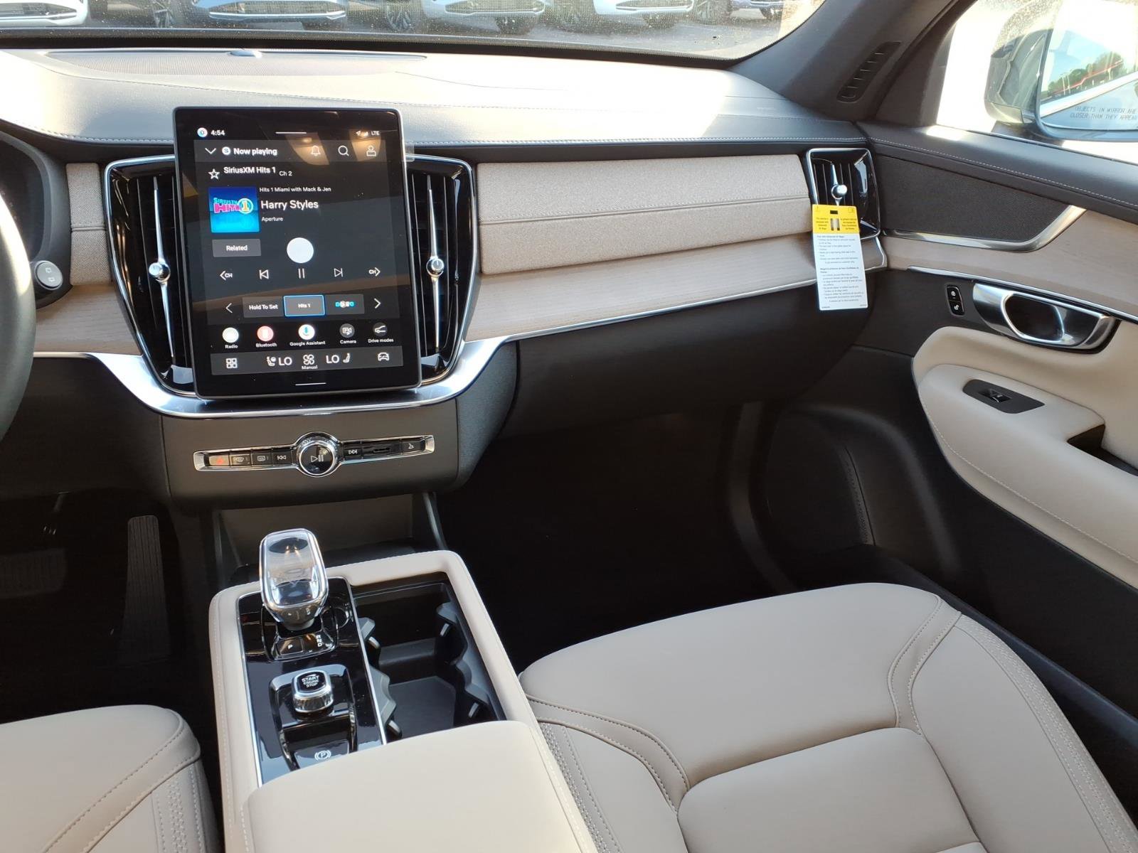 New 2026 Volvo XC90 B6 Core AWD/4WD image 13