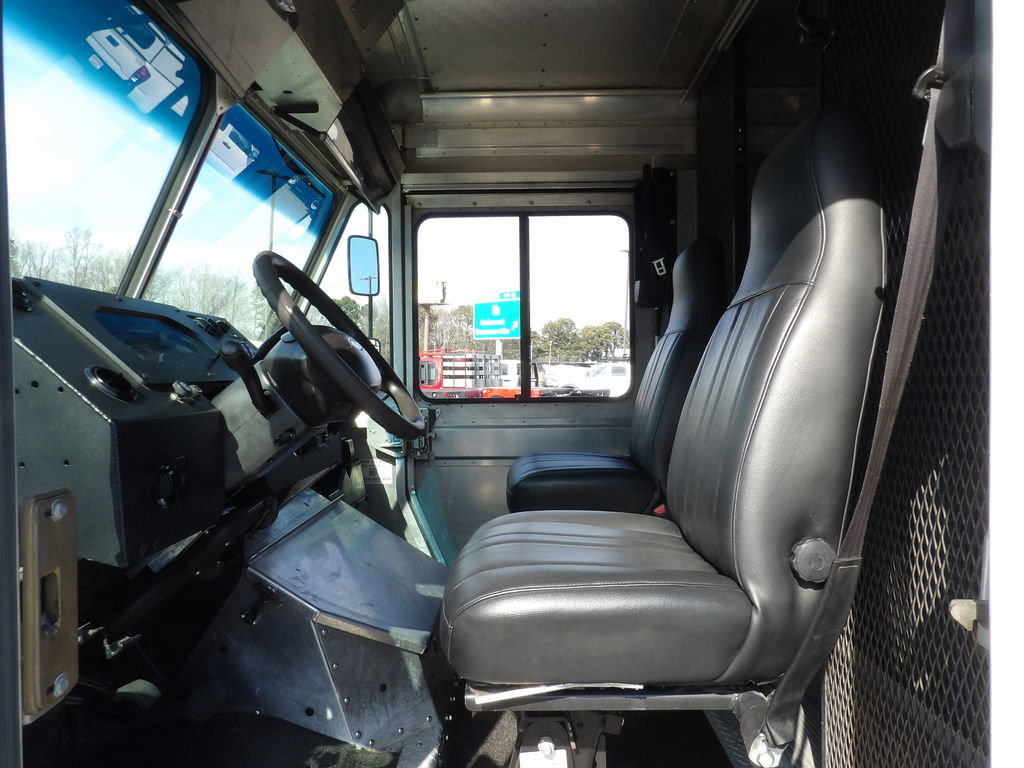 Used 2014 Ford E-350 and Econoline 350 Super Duty w/ A/C Prep Package RWD image 15