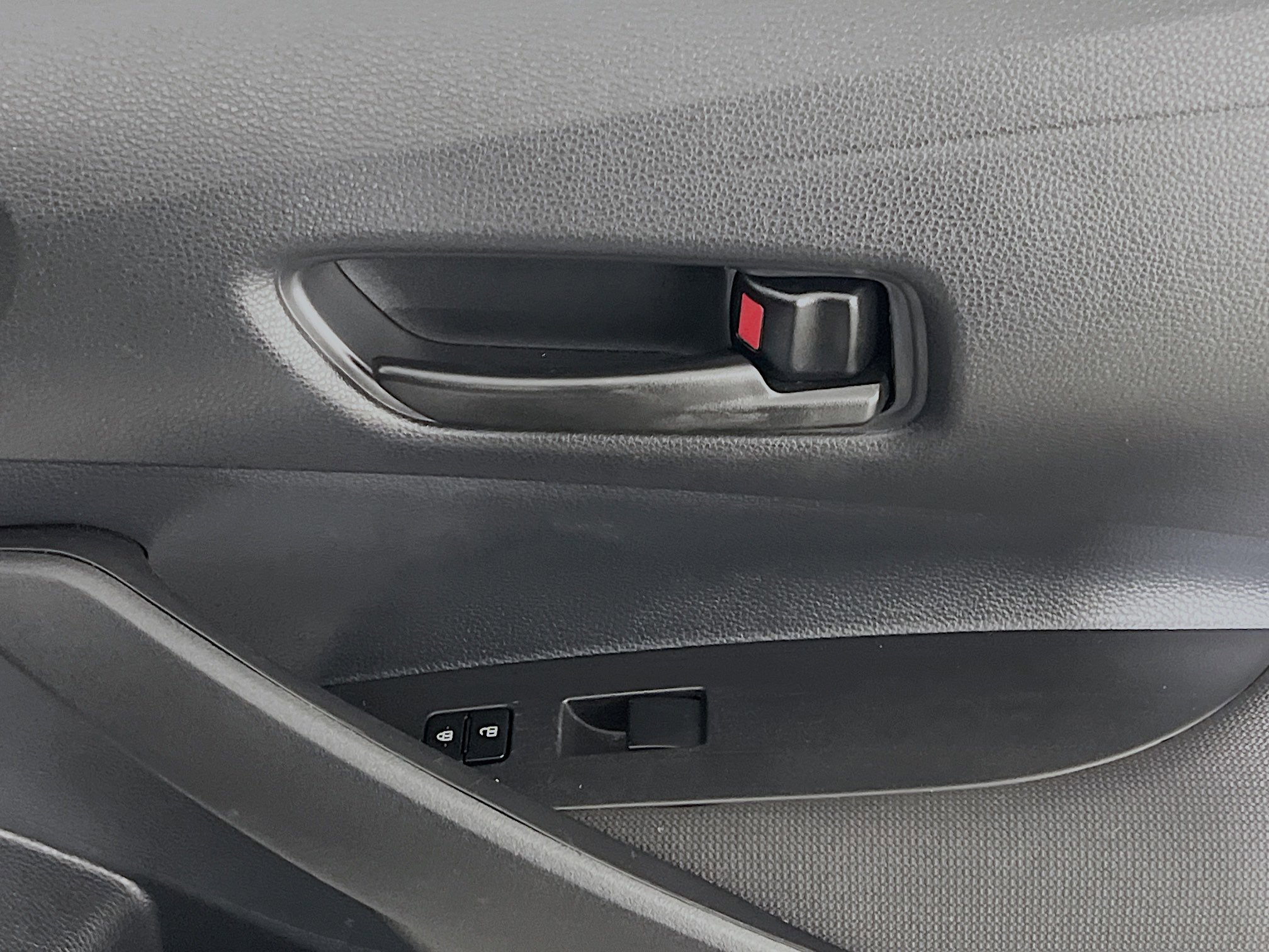 Used 2025 Toyota Corolla LE image 30