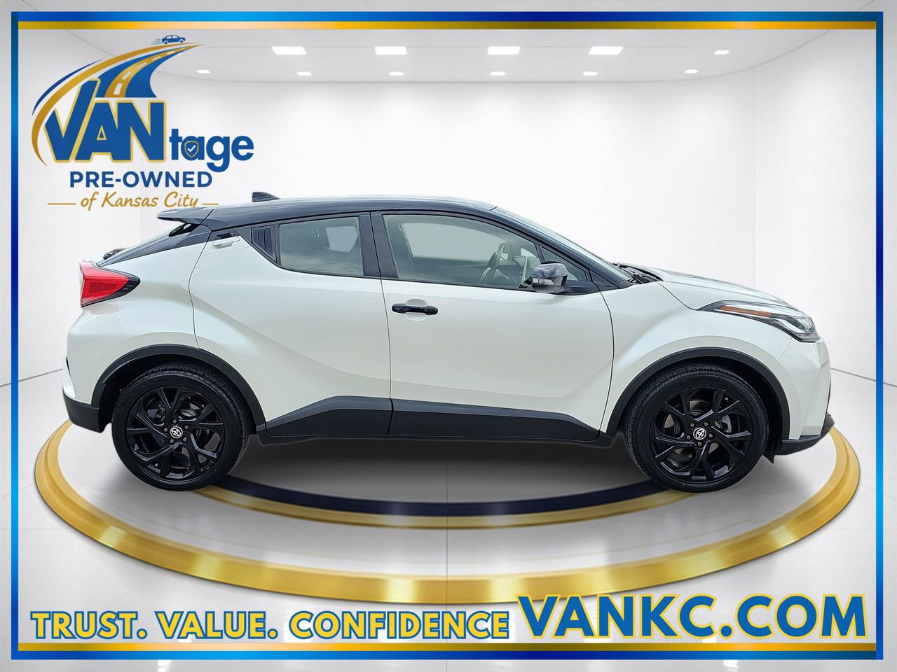 Used 2021 Toyota C-HR Nightshade FWD image 5