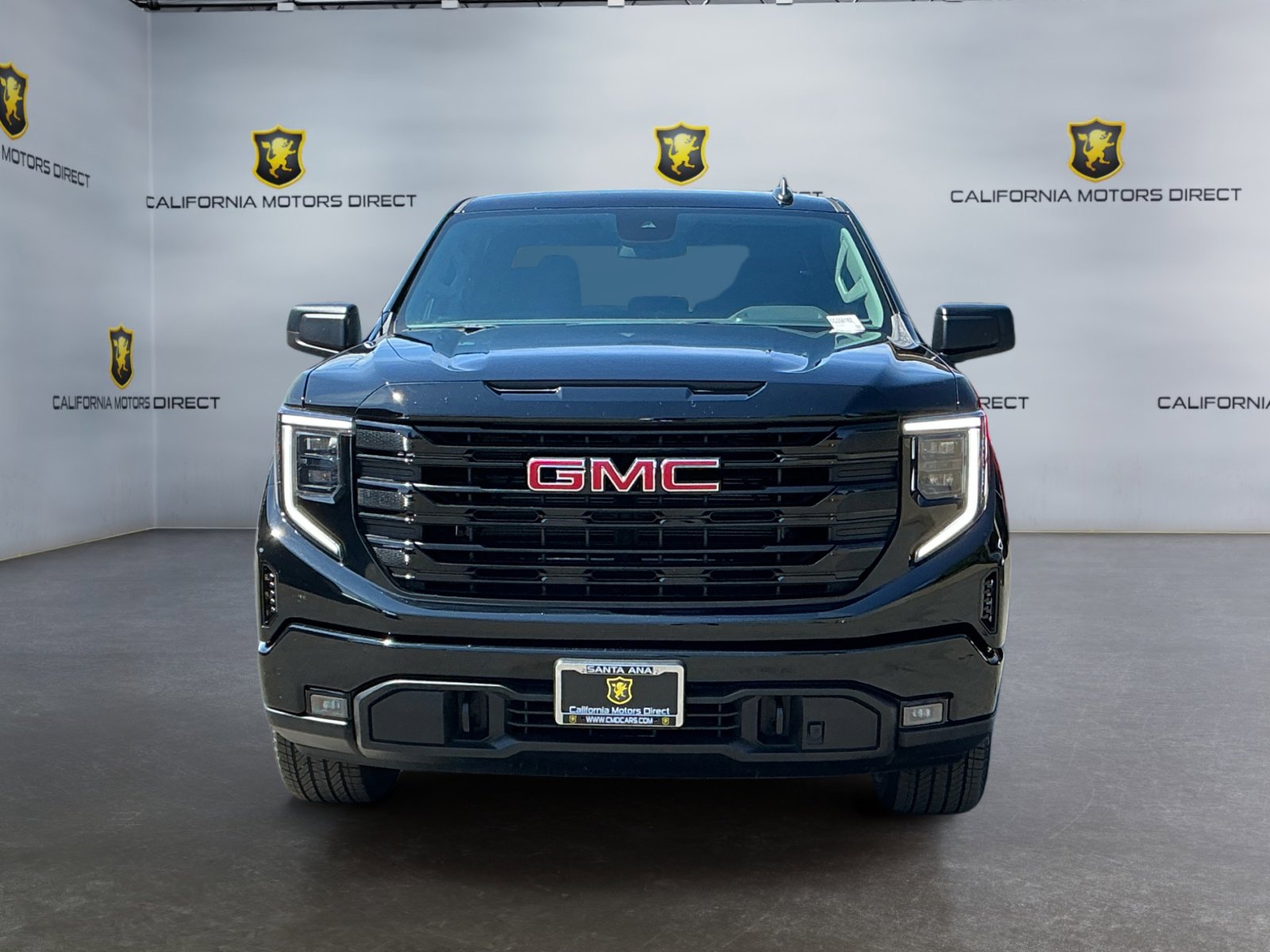 Used 2025 GMC Sierra 1500 Elevation image 2