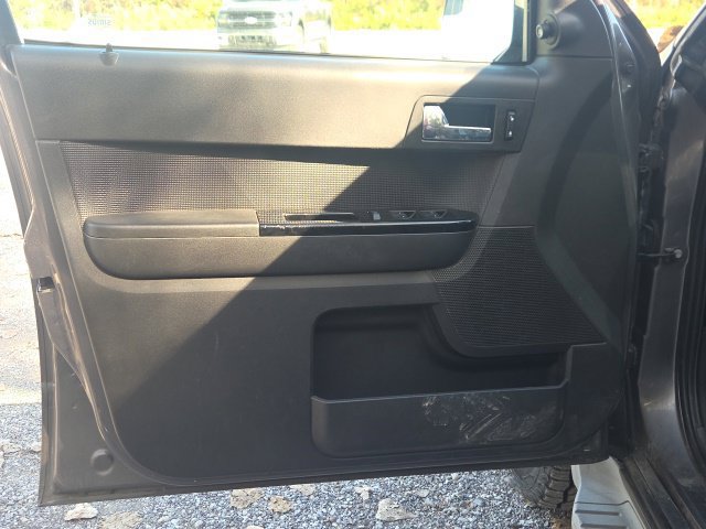 Used 2010 Ford Escape Limited AWD/4WD image 19