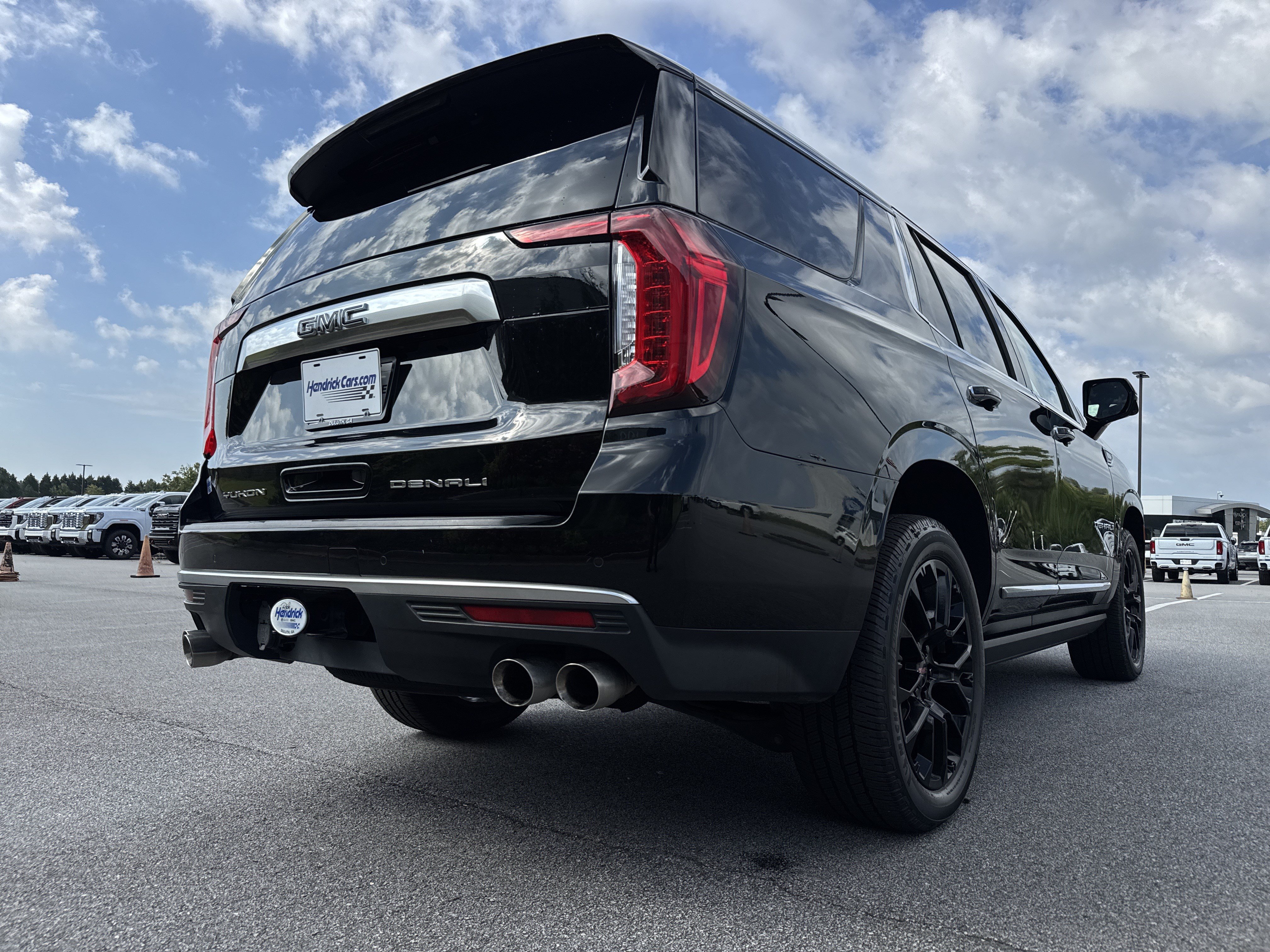 Used 2022 GMC Yukon Denali AWD/4WD image 10