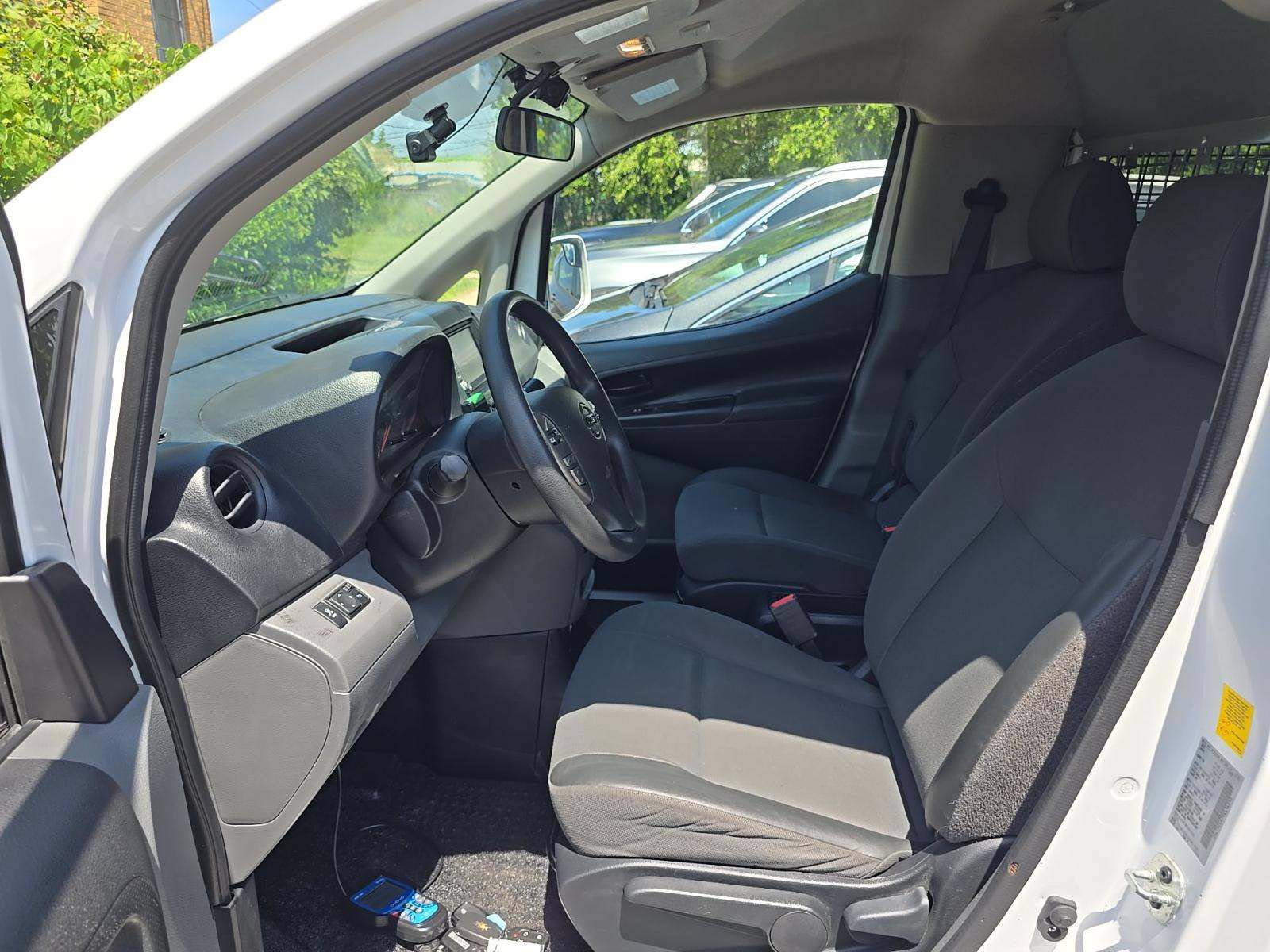 Used 2021 Nissan NV200 SV w/ Sliding Door Glass Package FWD image 28
