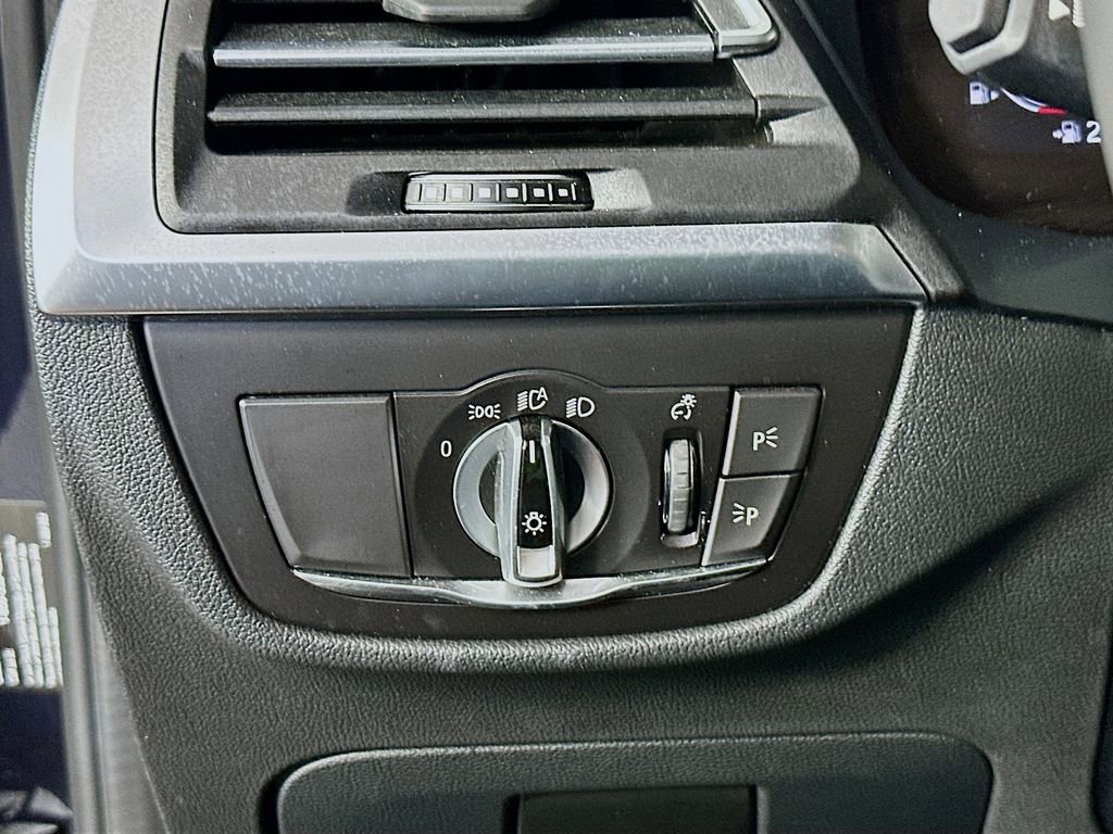 Used 2022 BMW X3 xDrive30i w/ M Sport Package 2 image 10