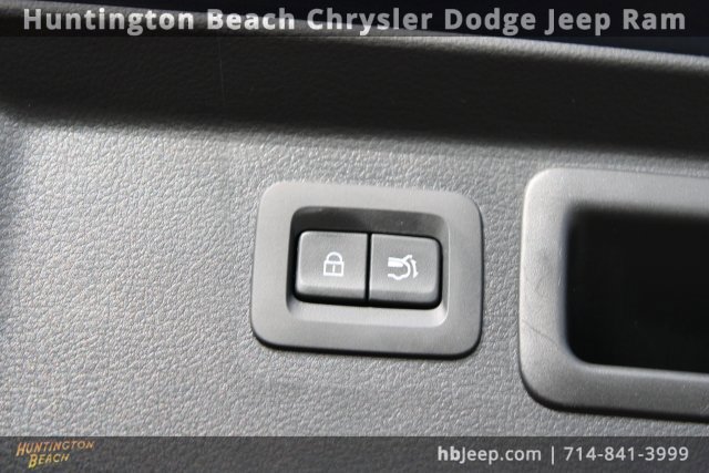 Used 2024 MAZDA CX-50 AWD 2.5 S w/ Preferred Package image 40