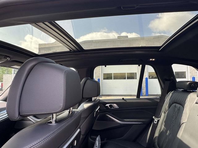 New 2026 BMW X5 M60i AWD/4WD image 11