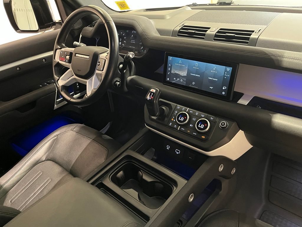 Used 2022 Land Rover Defender 110 X-Dynamic SE AWD/4WD image 33