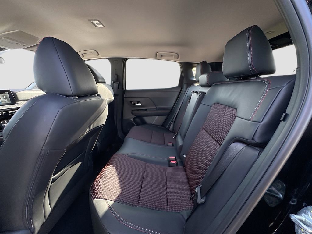 Used 2025 Nissan Kicks SR image 21