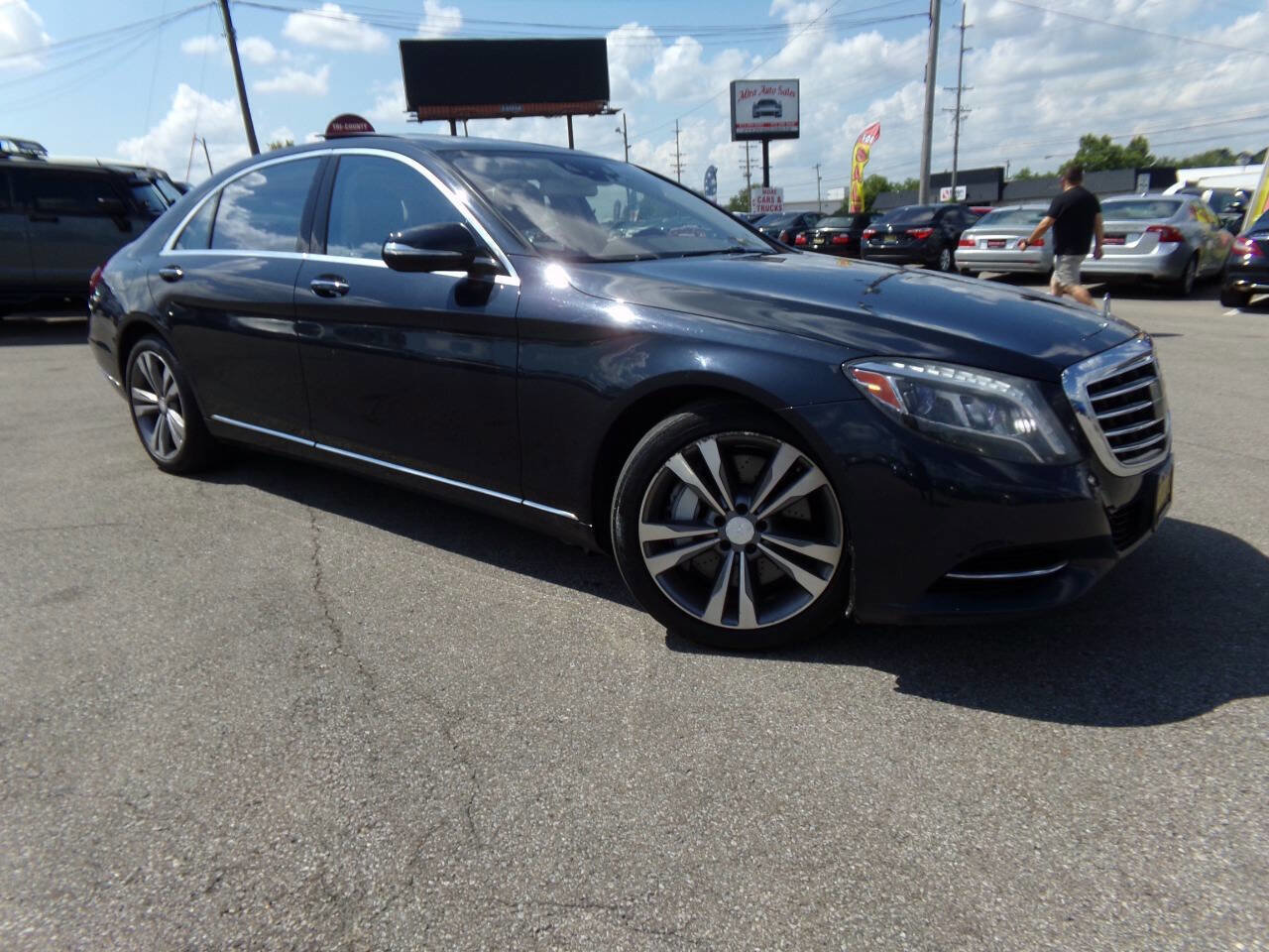 Used 2015 Mercedes-Benz S 550 4MATIC Sedan image 2