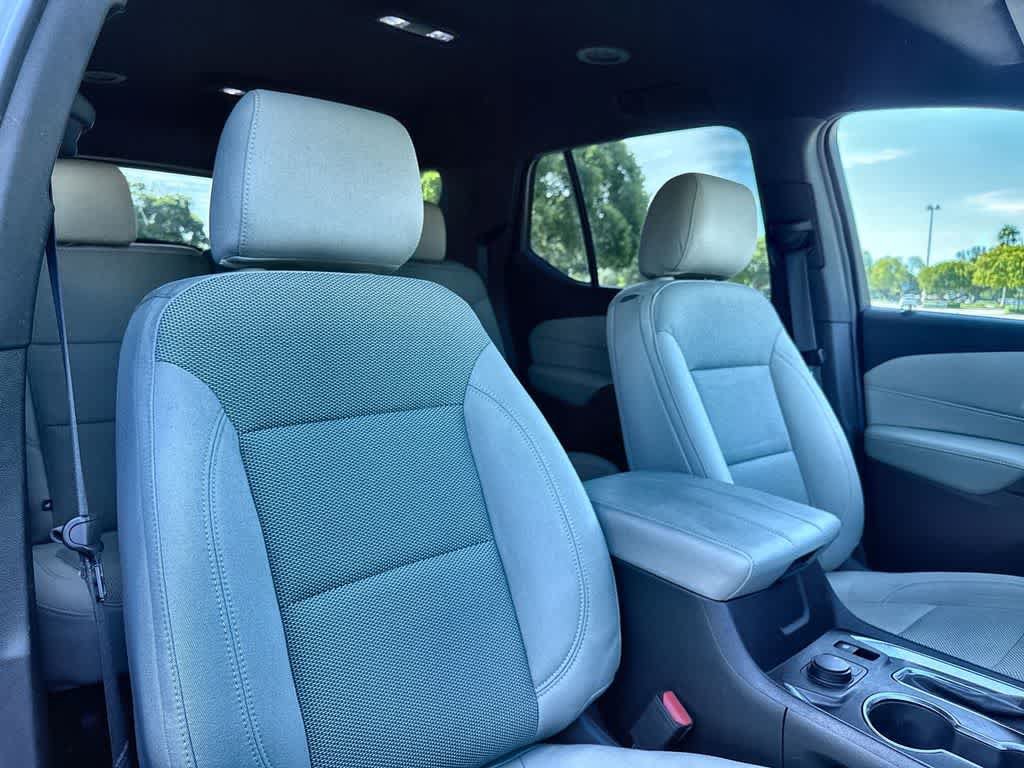 Used 2024 Chevrolet Traverse LS FWD image 27