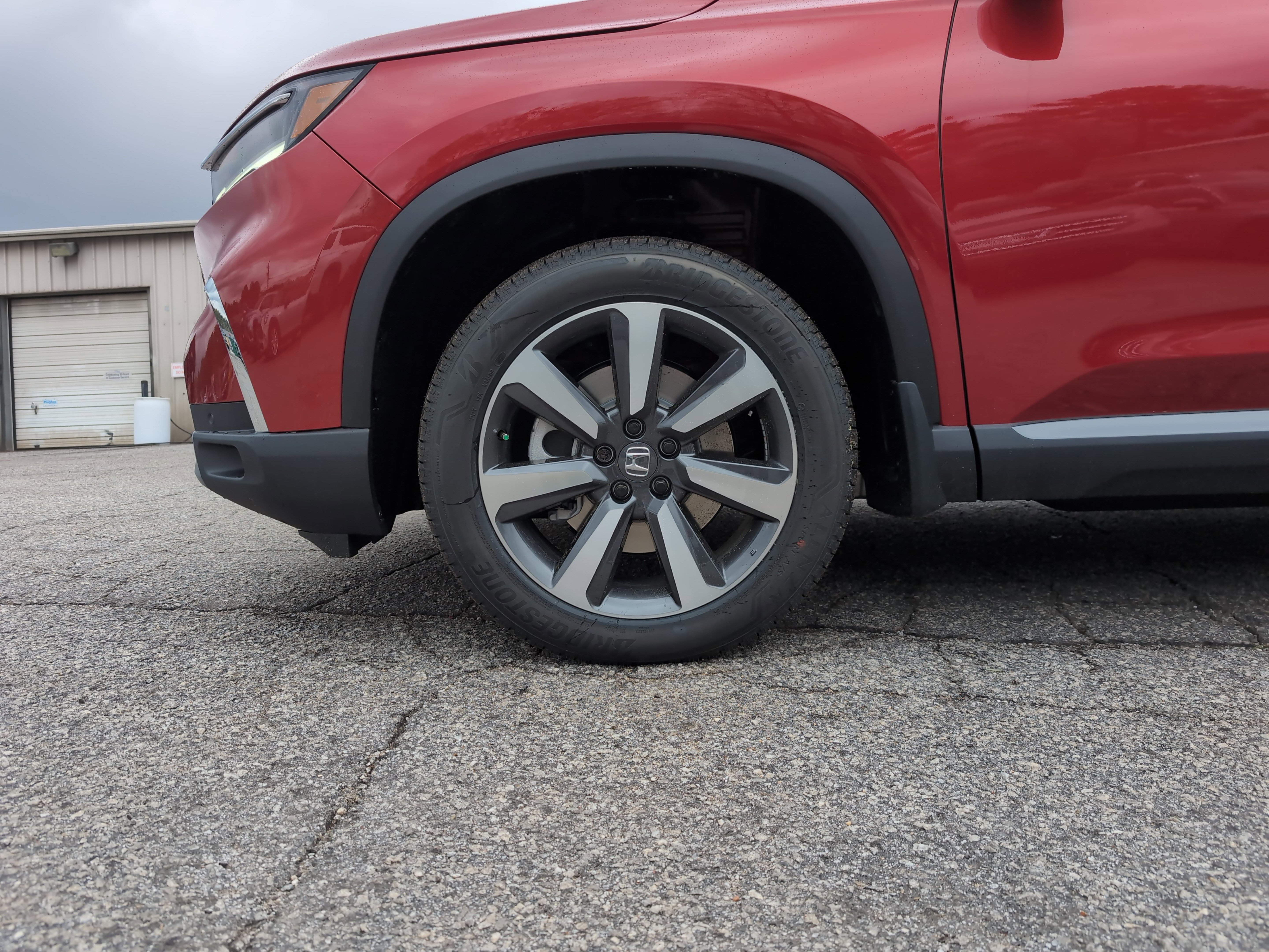 Certified 2025 Honda Pilot Touring image 14