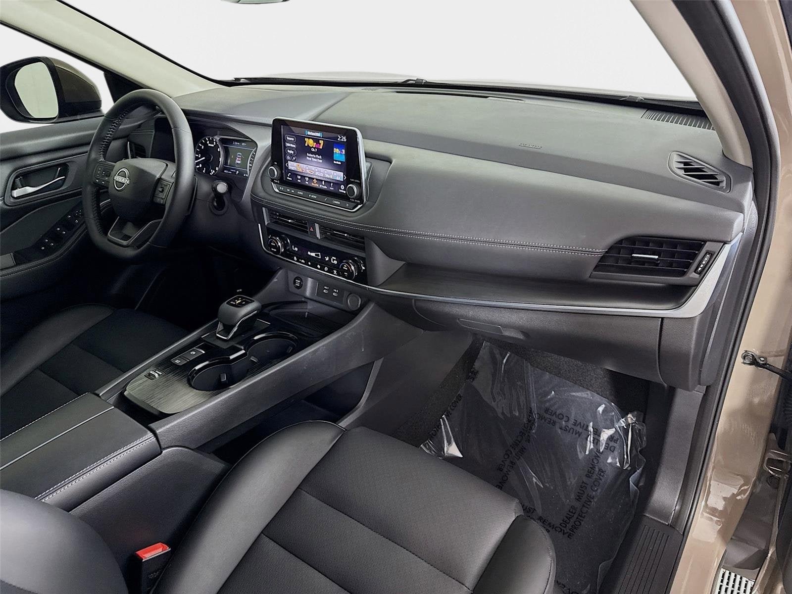 Certified 2025 Nissan Rogue SV w/ SV Premium Package FWD image 29