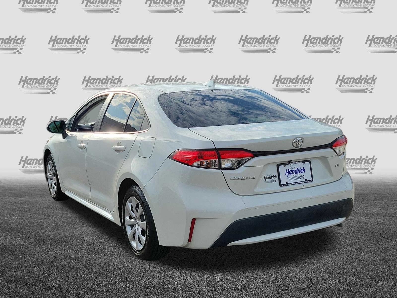 Used 2021 Toyota Corolla LE FWD image 5