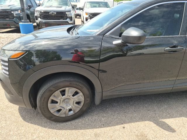 Certified 2025 Nissan Kicks S FWD image 7