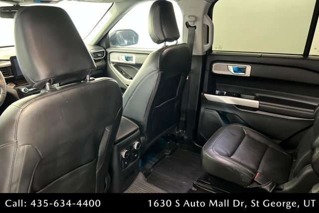 Used 2022 Ford Explorer Limited w/ Equipment Group 301A AWD/4WD image 19