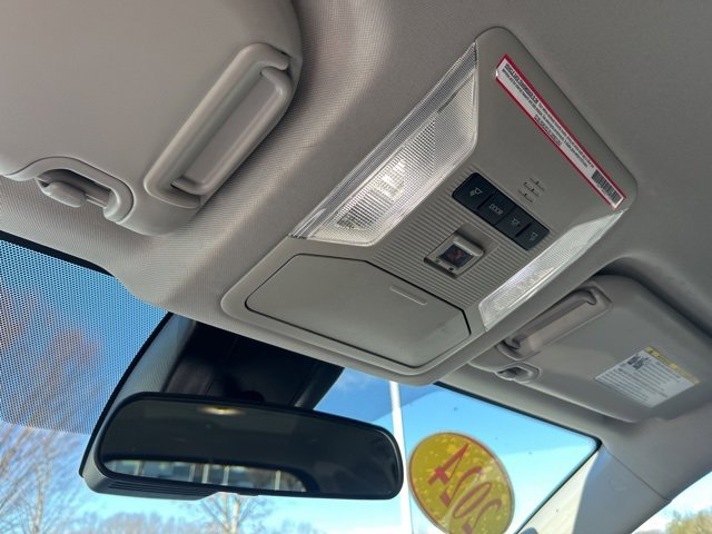 Used 2024 Toyota RAV4 XLE image 30