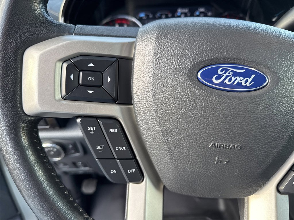 Used 2022 Ford F250 Lariat w/ Black Appearance Package image 26