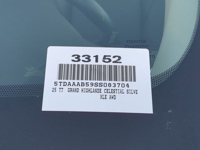 Certified 2025 Toyota Grand Highlander AWD image 17