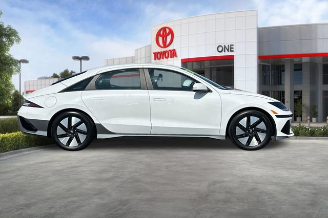 Used 2024 Hyundai Ioniq 6 SE AWD/4WD image 3
