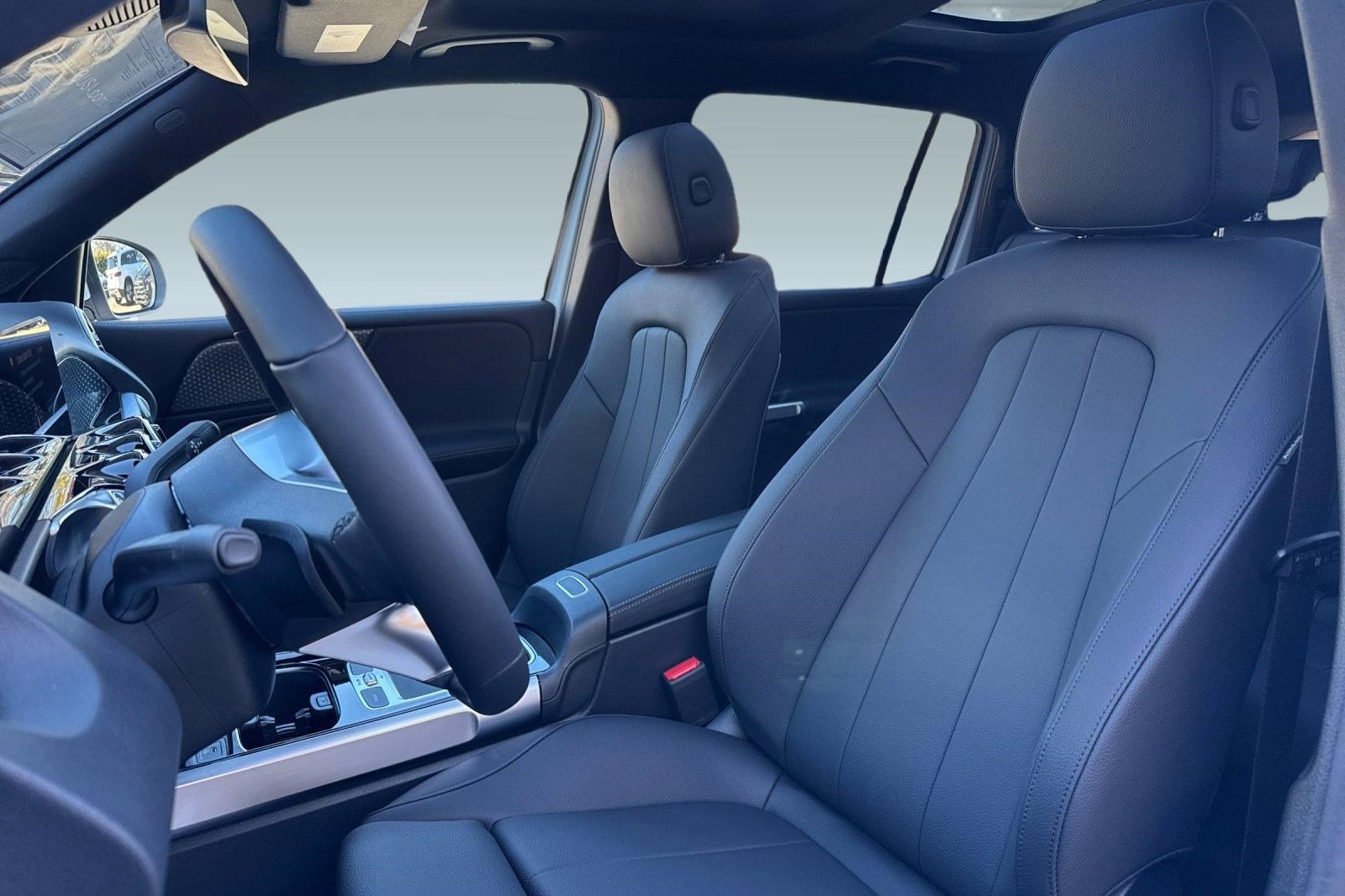 New 2026 Mercedes-Benz GLB 250 image 18