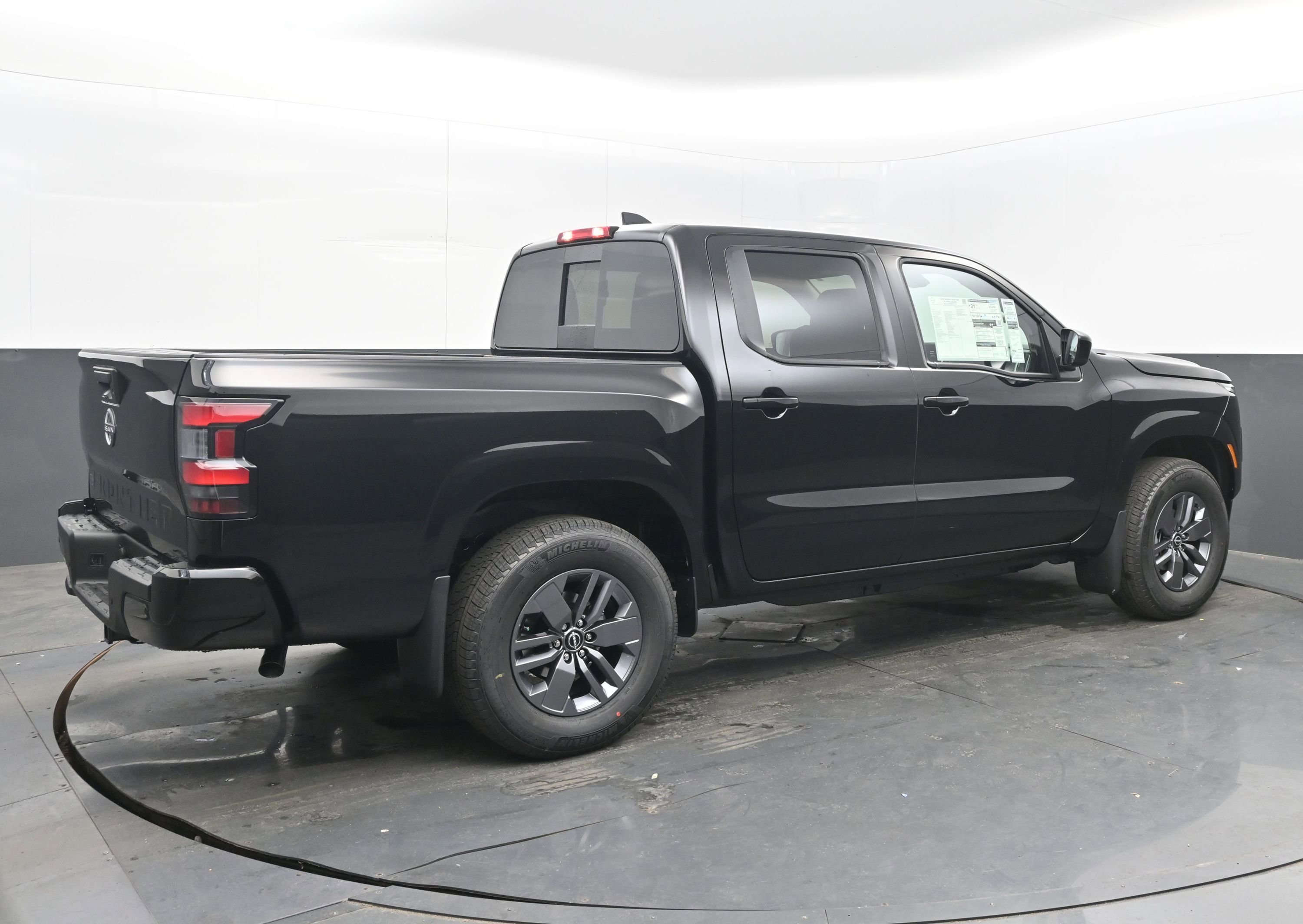 New 2026 Nissan Frontier SV w/ All-Weather Content Package image 7