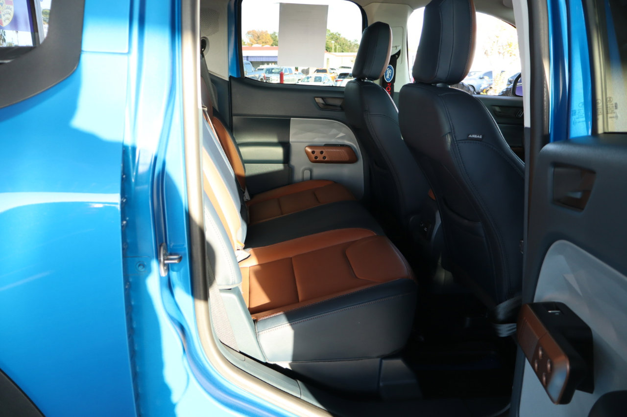 Used 2022 Ford Maverick Lariat w/ Lariat Luxury Package image 33