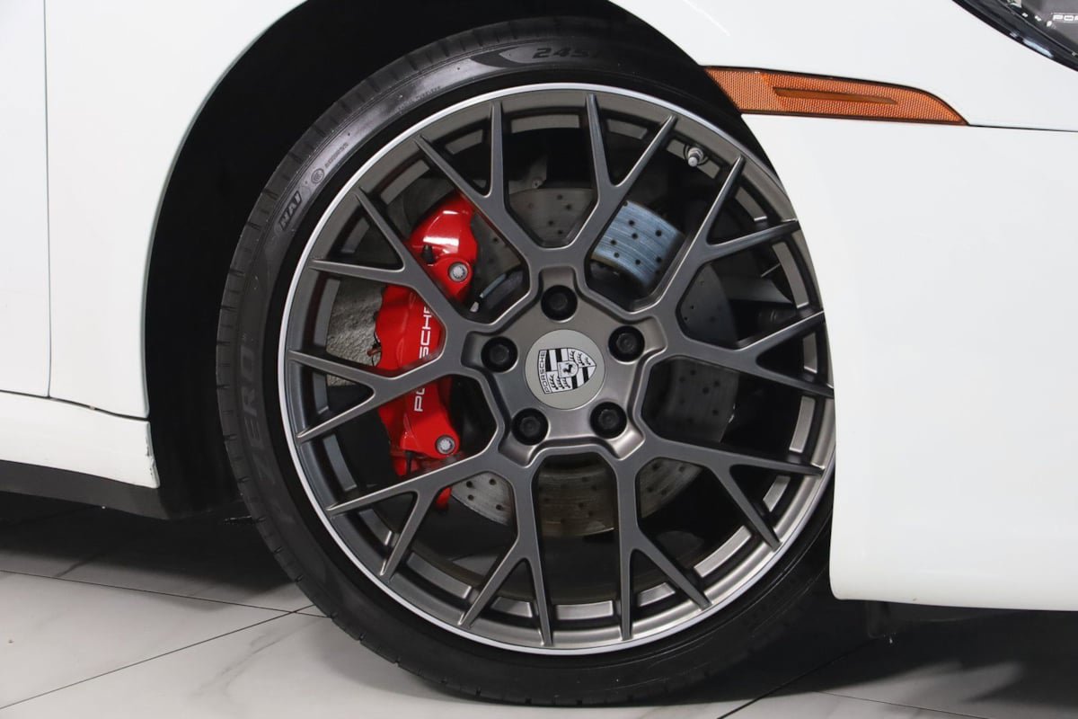 Used 2020 Porsche 911 Carrera S image 16