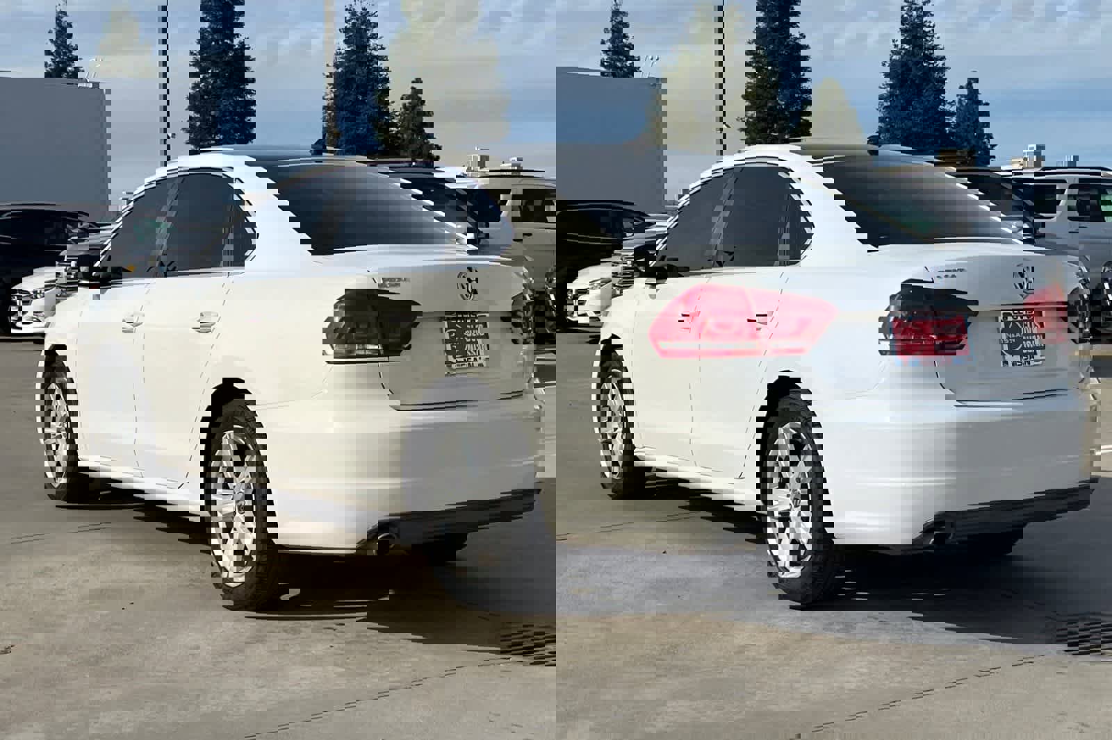 Used 2013 Volkswagen Passat 2.5 SE image 7