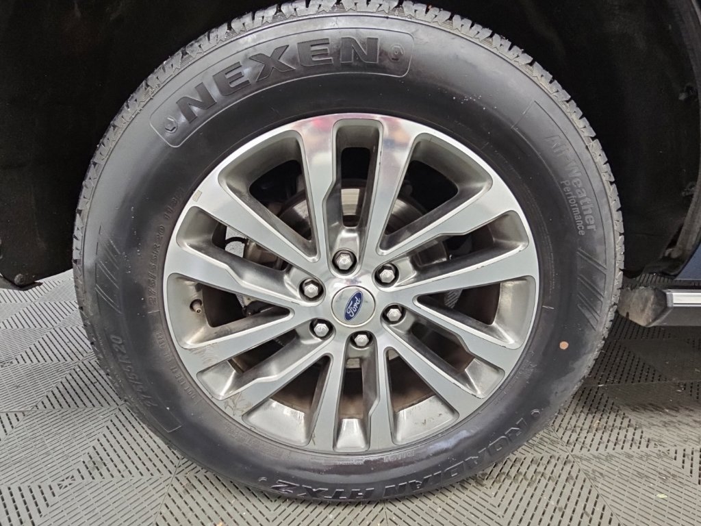Used 2018 Ford Expedition Limited w/ Equipment Group 301A RWD image 56