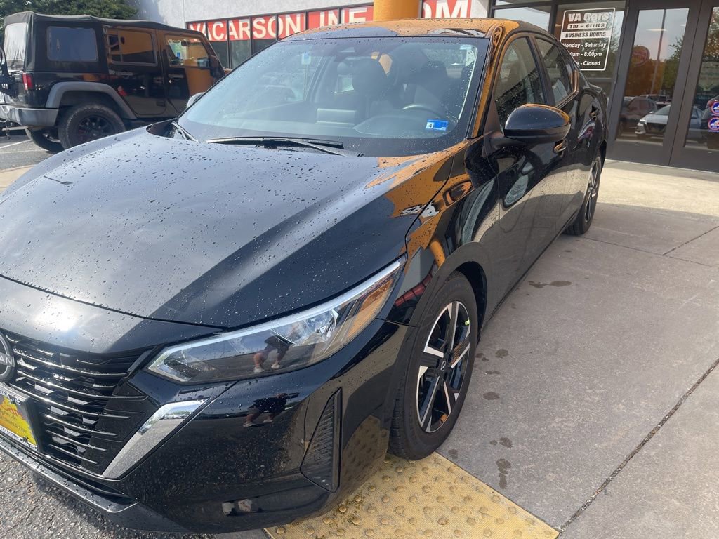 Used 2025 Nissan Sentra SV FWD image 8